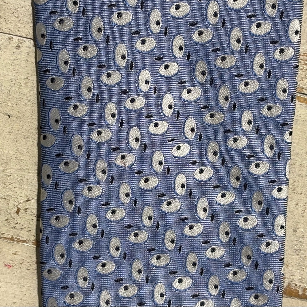 Ermenegildo Zegna “All Eyes” 100% Silk Italian Tie - Picture 2 of 4